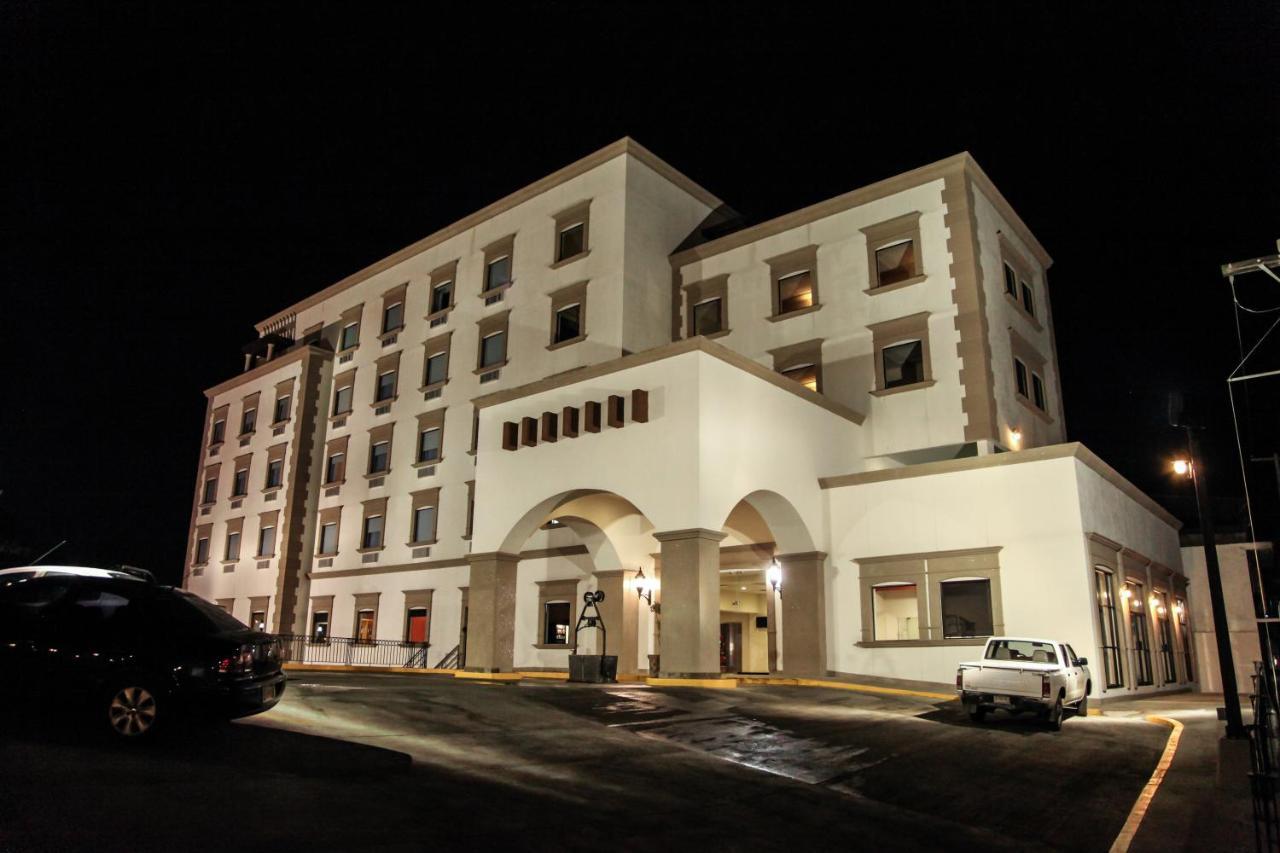 Best Western Plus La Mina Parral Buitenkant foto