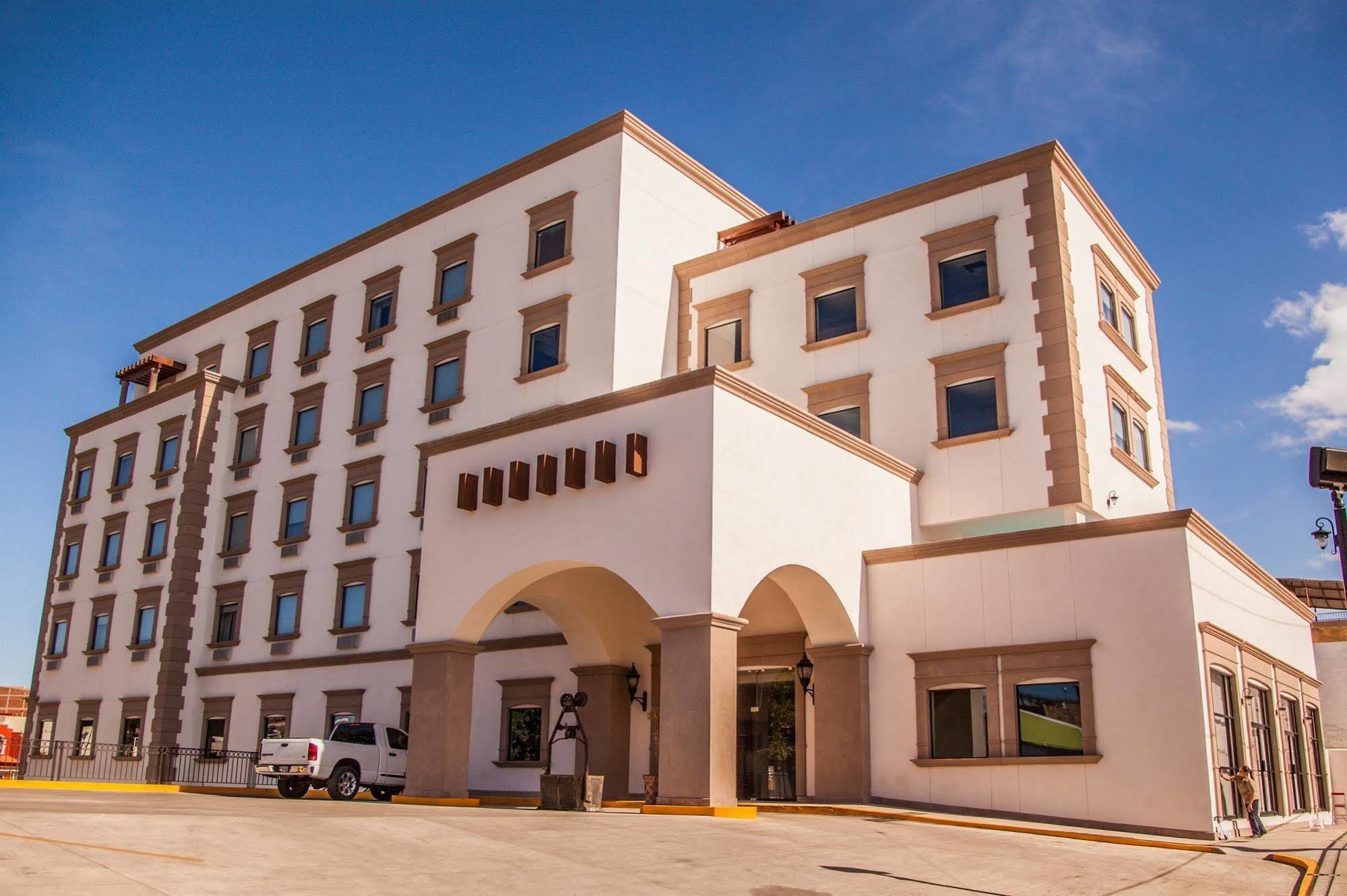 Best Western Plus La Mina Parral Buitenkant foto