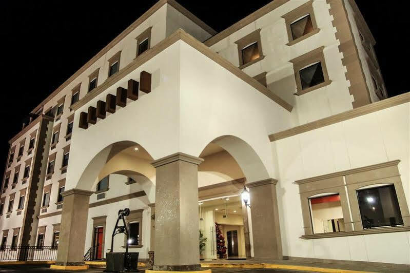 Best Western Plus La Mina Parral Buitenkant foto